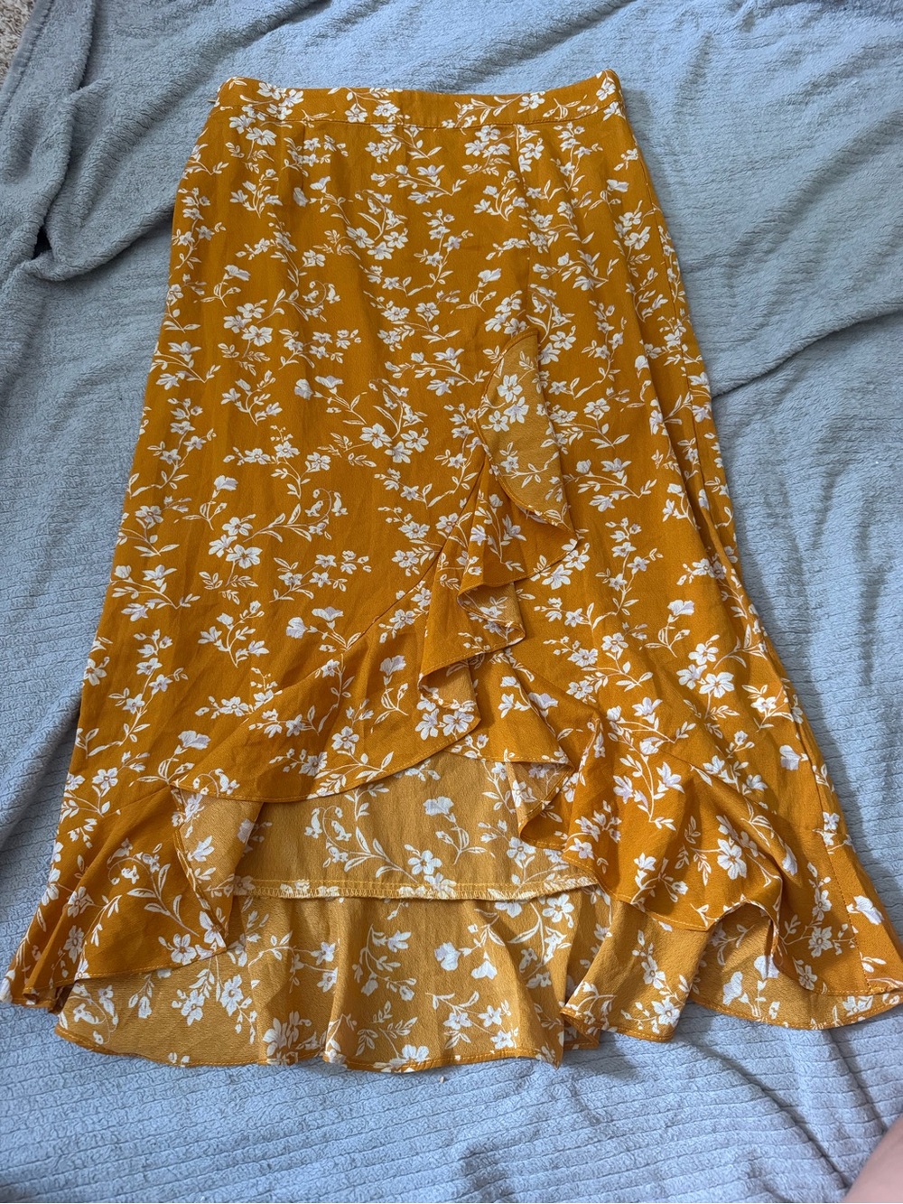SHEIN Mustard Yellow Floral High-Low Ruffle Skirt